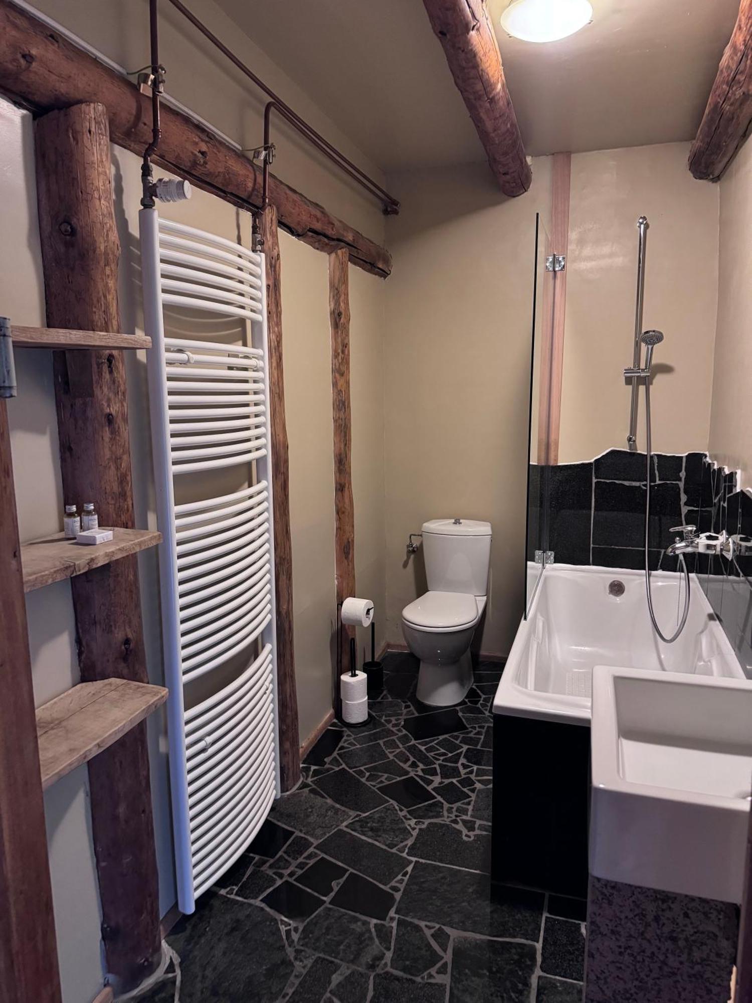 Buteo Chambres D'Hotes & Espresso Lesterny Luaran gambar