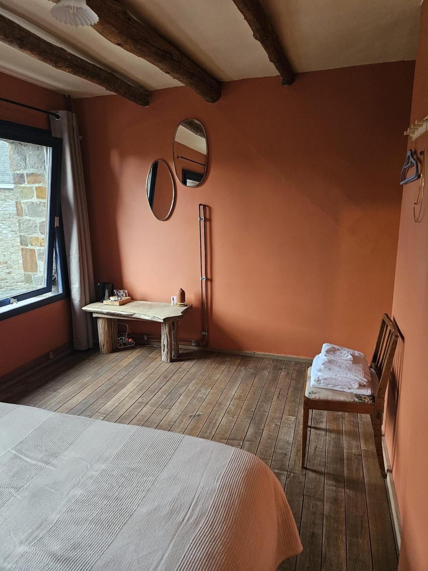 Buteo Chambres D'Hotes & Espresso Lesterny Luaran gambar